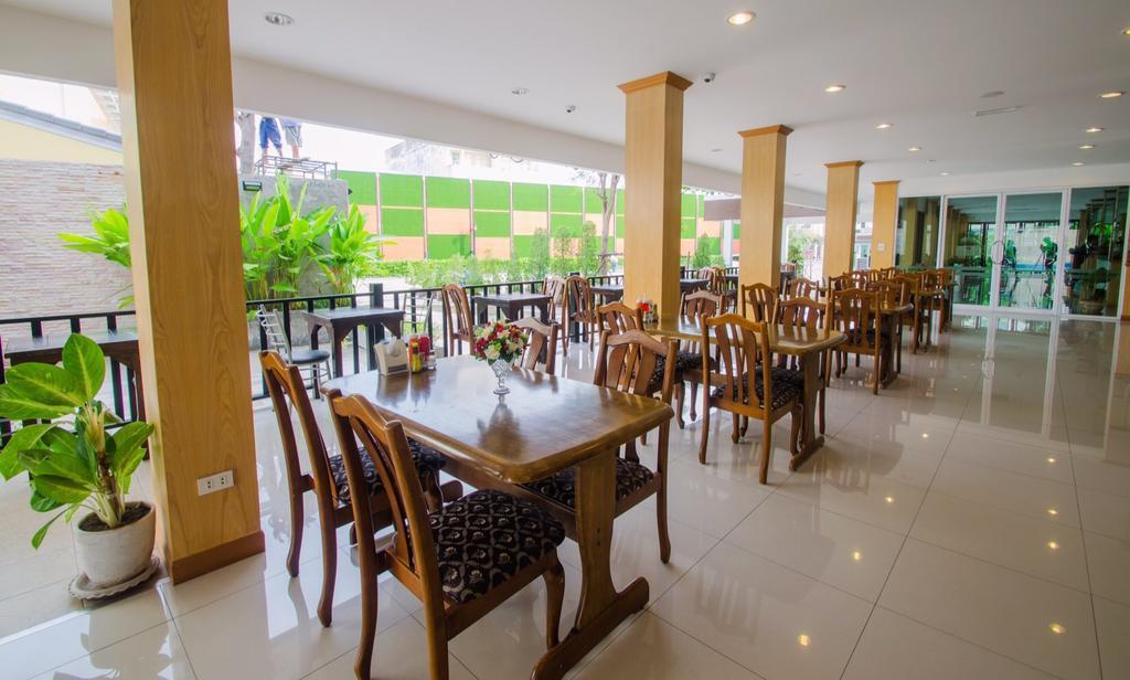 Th Beach Hotel Hua Hin Exterior foto